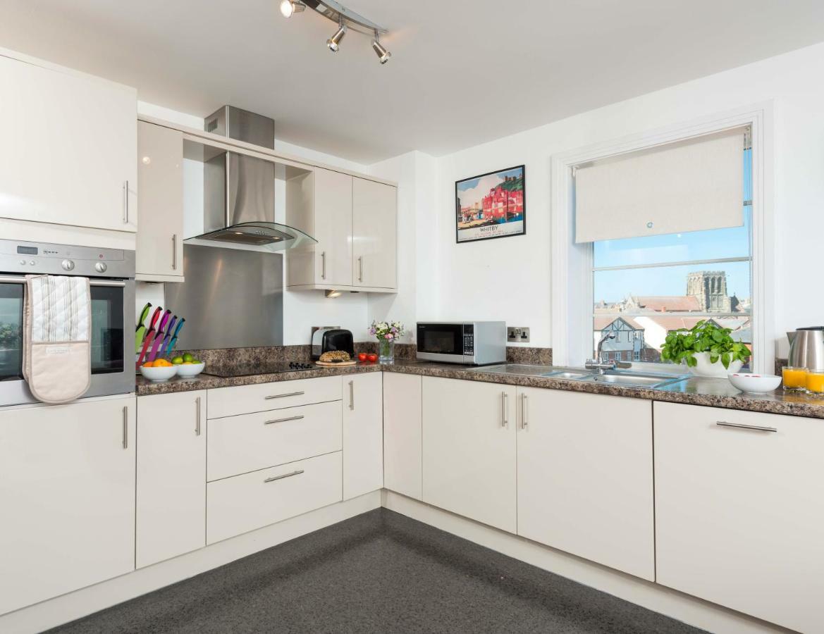 Abbey View Apartment Уитби Екстериор снимка